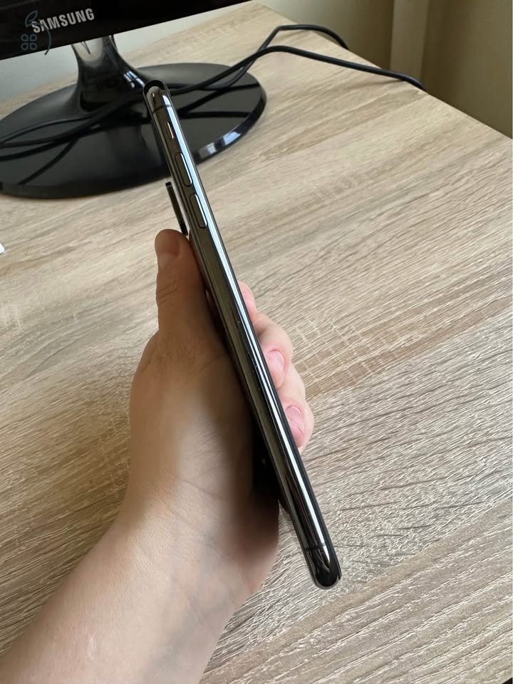 iPhone XS Max Space Gray 256GB eladó
