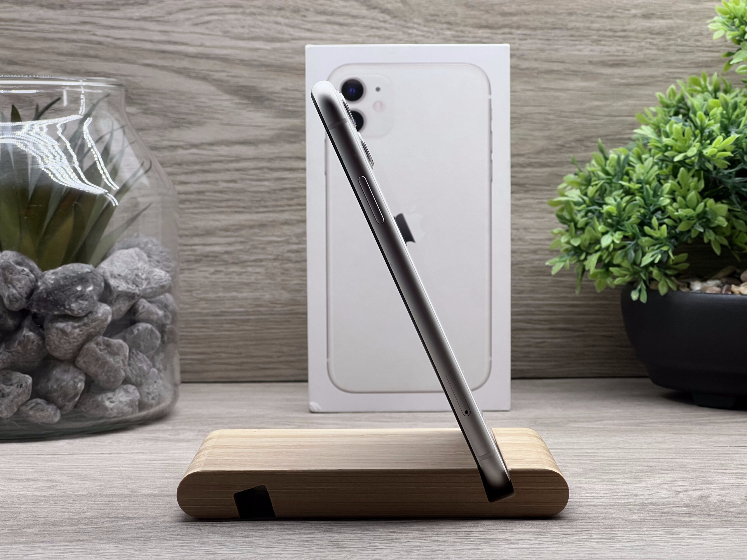 Hibátlan iPhone 11 White 128GB 2 ÉV Garanciával Számlával Aksi 100%