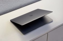 MacBook Air 2020 13 M1 256GB 2 ÉV Garanciával Számlával