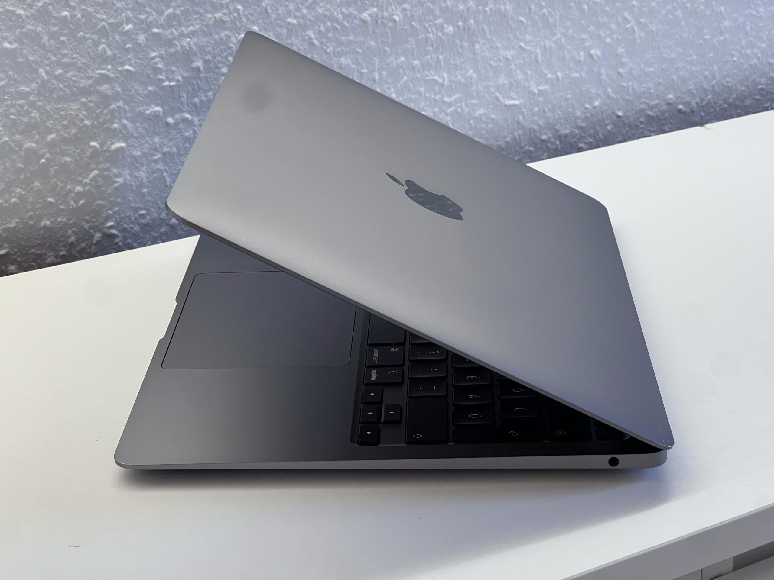 MacBook Air 2020 13 M1 256GB 2 ÉV Garanciával Számlával