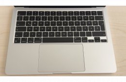 Karcmentes MacBook Air M3 (2024) 8GB, 256GB SSD, magyar billentyűzet