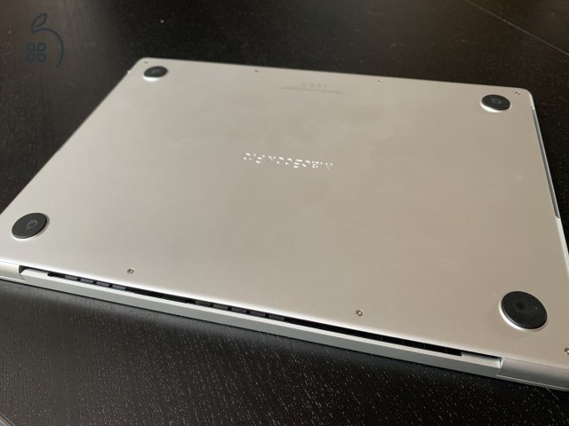 makulátlan MacBook Pro 14
