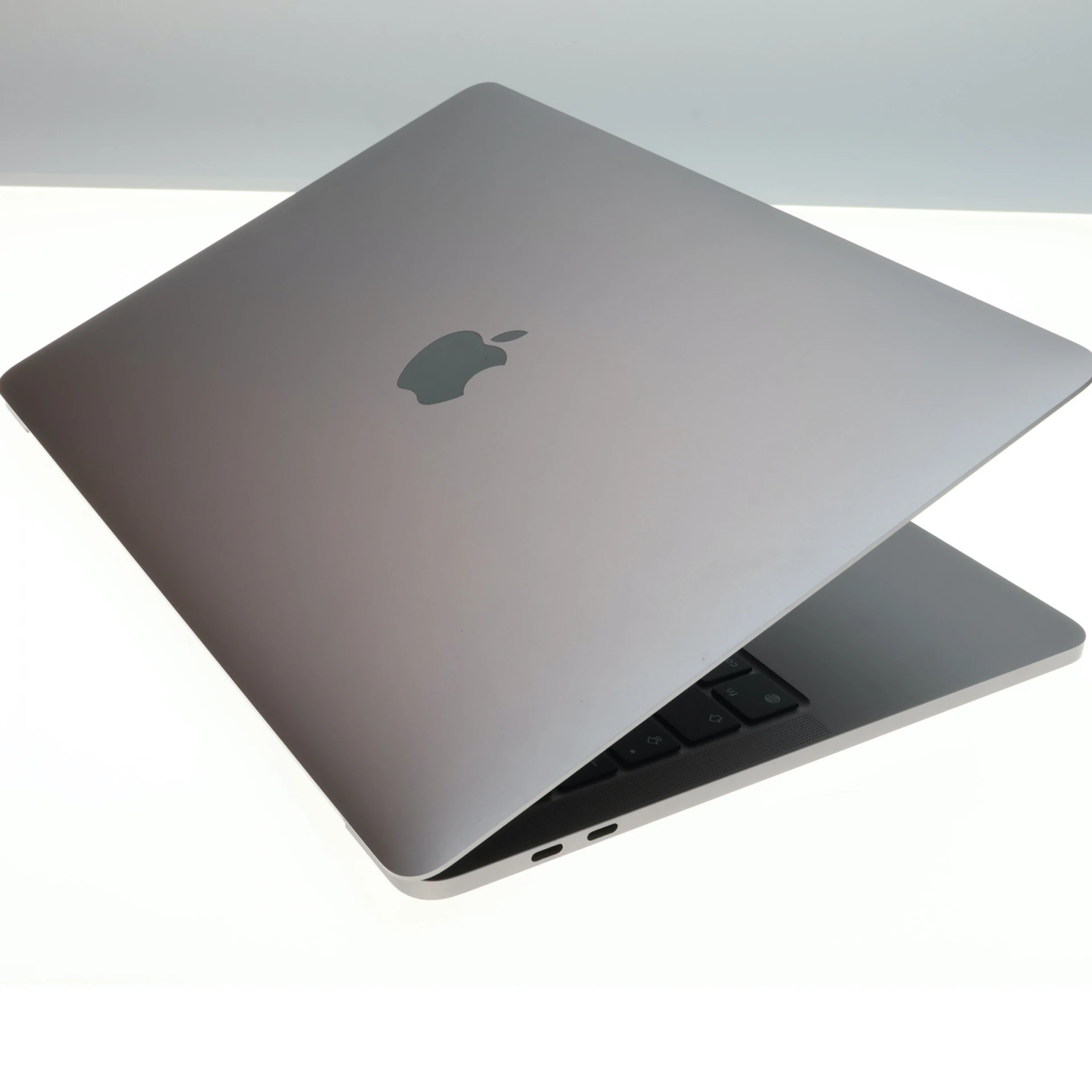 !! 1 ÉV GARANCIA !! Apple Macbook PRO 256GB SSD  2020 13″ M1 8GB RAM