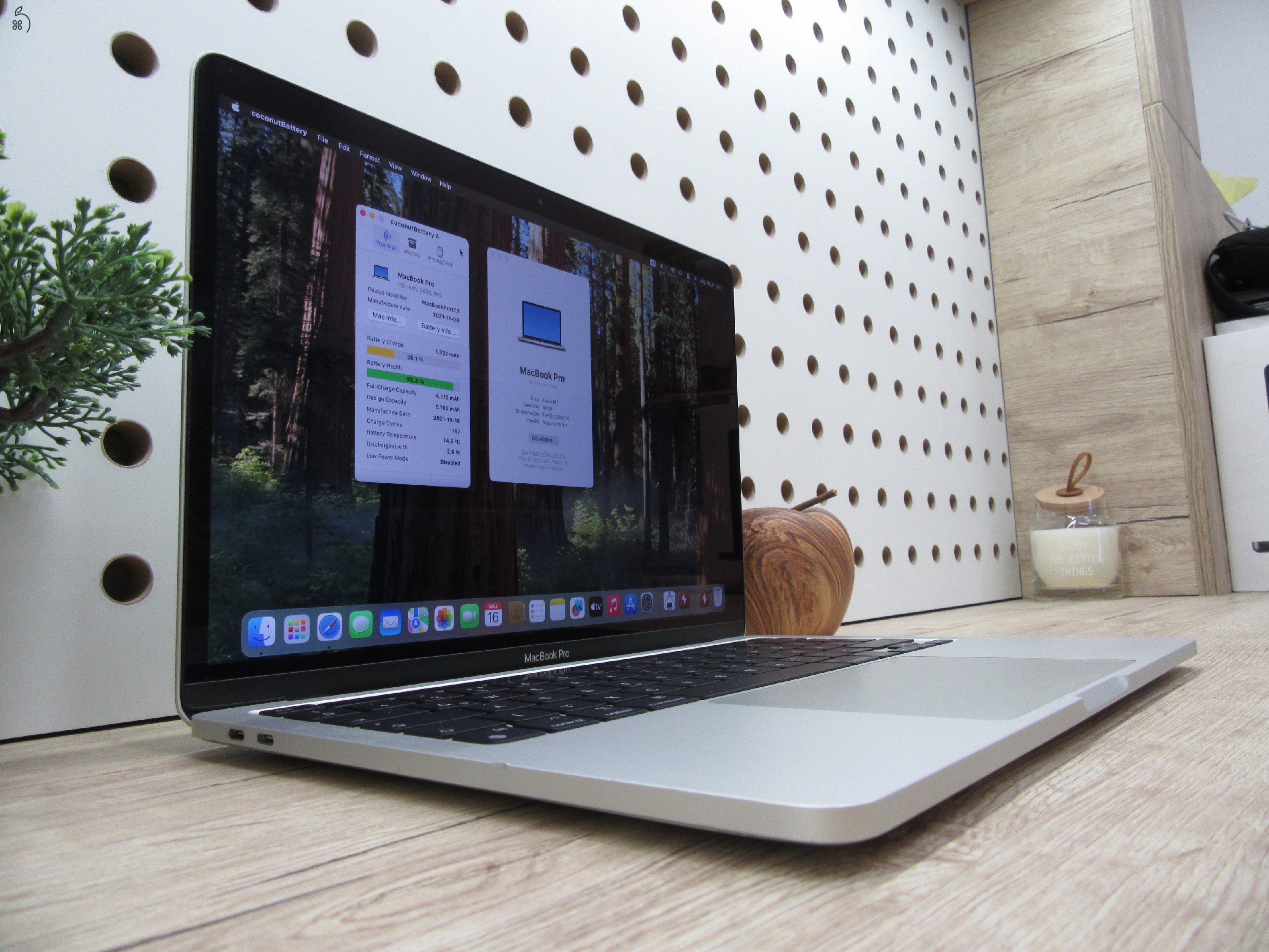  Apple Macbook Pro 13 M1 Touchbar - 2020 - Használt, szép állapot 