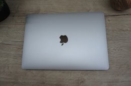  Apple Macbook Pro 13 M1 Touchbar - 2020 - Használt, szép állapot 