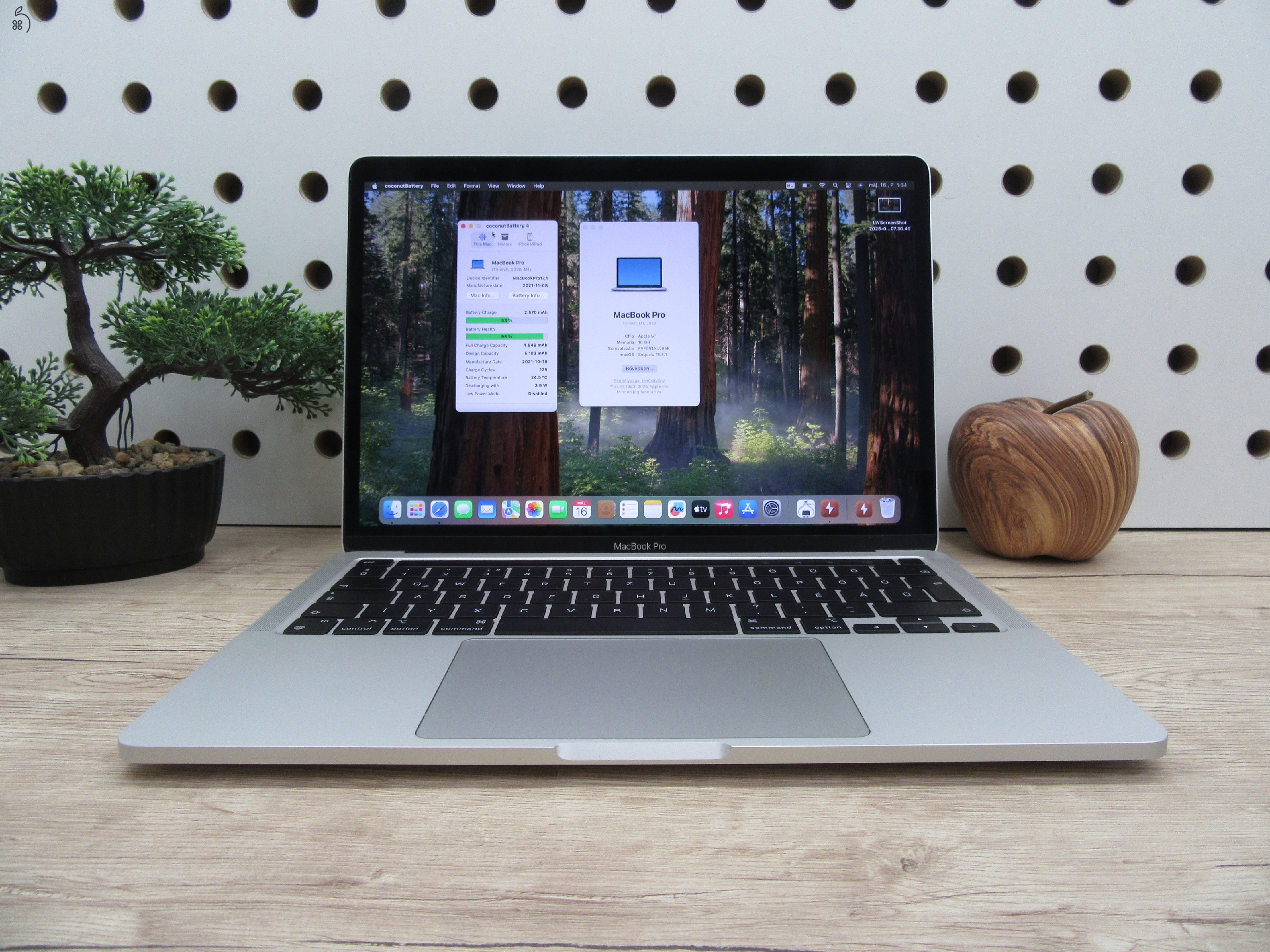  Apple Macbook Pro 13 M1 Touchbar - 2020 - Használt, szép állapot 