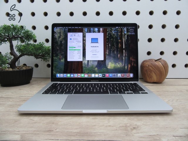  Apple Macbook Pro 13 M1 Touchbar - 2020 - Használt, szép állapot 