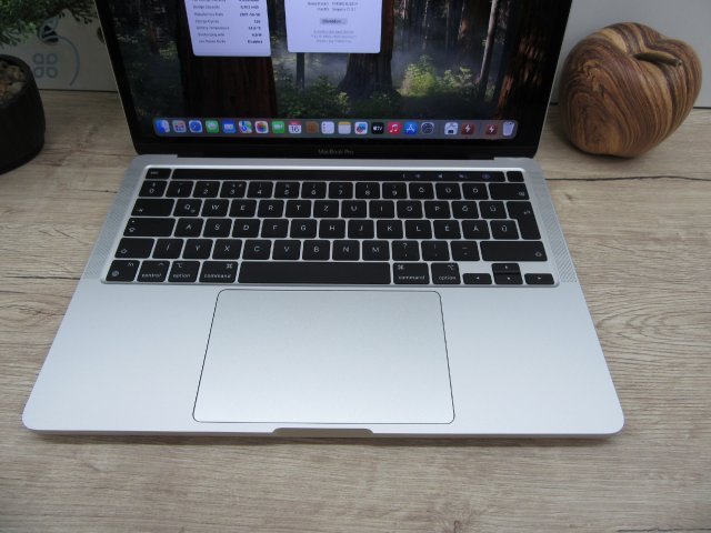  Apple Macbook Pro 13 M1 Touchbar - 2020 - Használt, szép állapot 