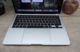  Apple Macbook Pro 13 M1 Touchbar - 2020 - Használt, szép állapot 