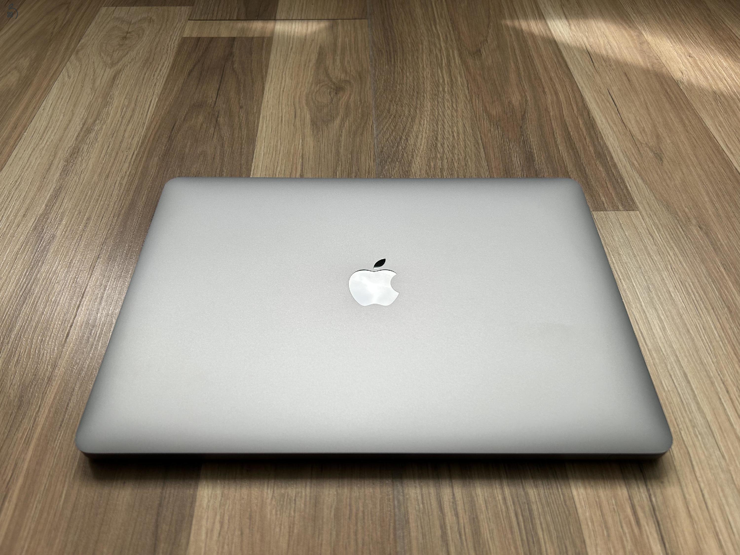  Apple Macbook Pro 13 M1, 16GB RAM, 512 GB SSD