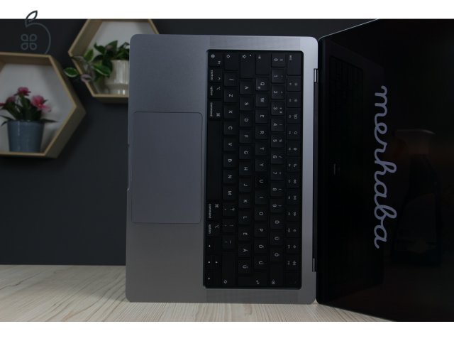 Apple MacBook Pro 14” (M1 Pro / 16GB / 512GB SSD / Magyar billentyűzet) – Profi teljesítmény, most elérhető áron