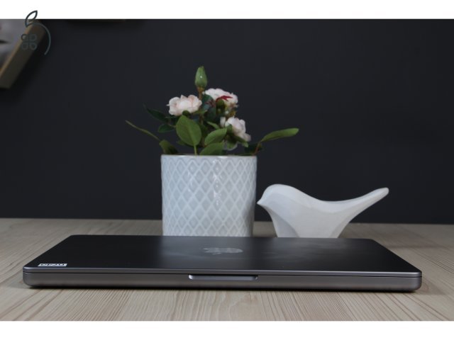 Macbook Pro 14