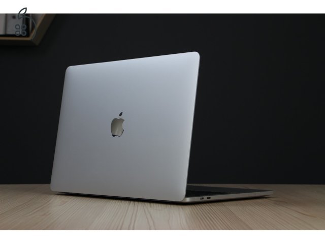 US-5859 MacBook Pro 13” M1 – a teljesítmény, amire mindig is vágytál