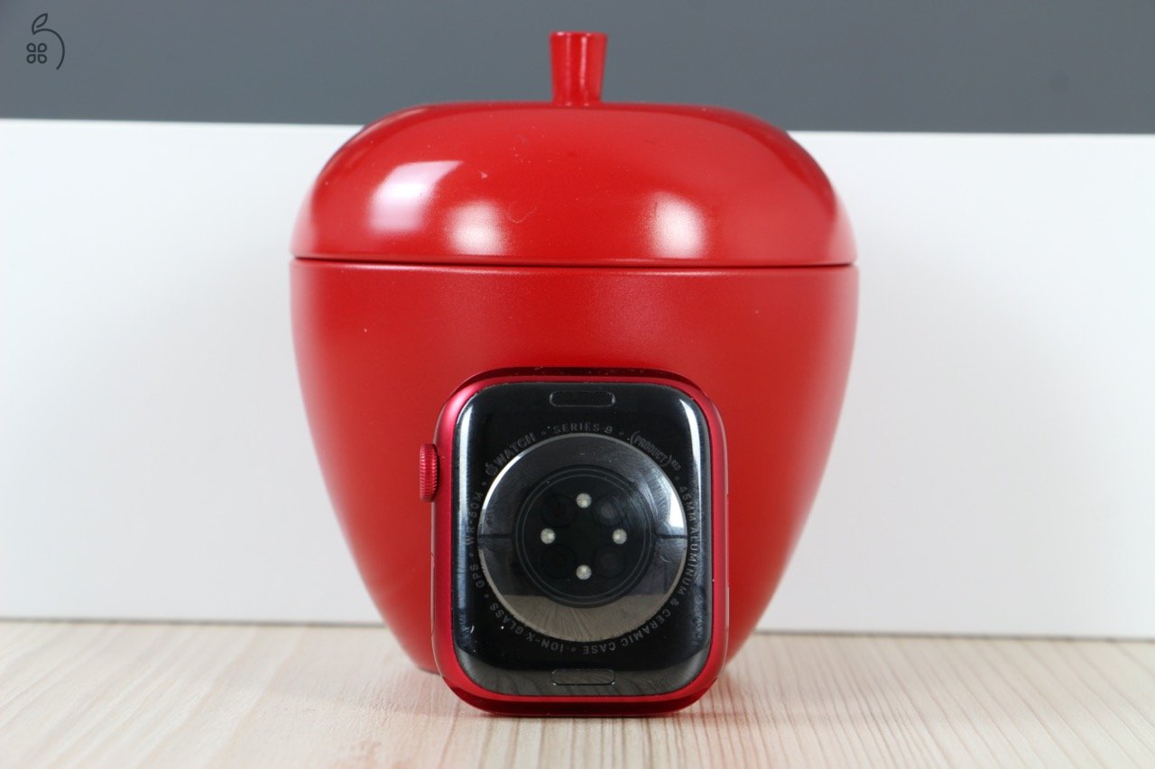 Apple Watch Series 9 45mm GPS – Stílusos teljesítmény a Product Red színben US-6474