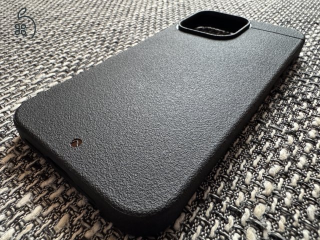 iPhone 15 Pro Max Eredeti Caudabe Sheath fekete MagSafe tok eladó