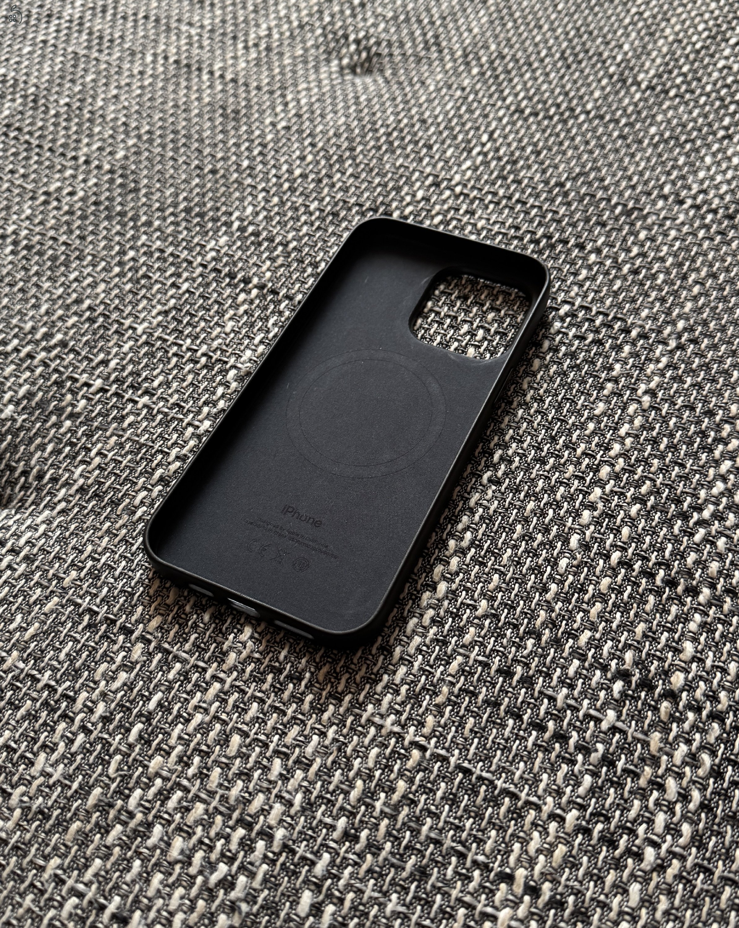 iPhone 15 Pro Max Eredeti FineWoven fekete MagSafe tok eladó