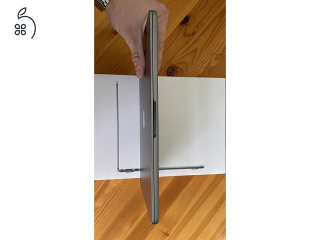 MacBook Air 13.6” M2 – 16GB / 256GB – 100% akku Hibátlan állapot