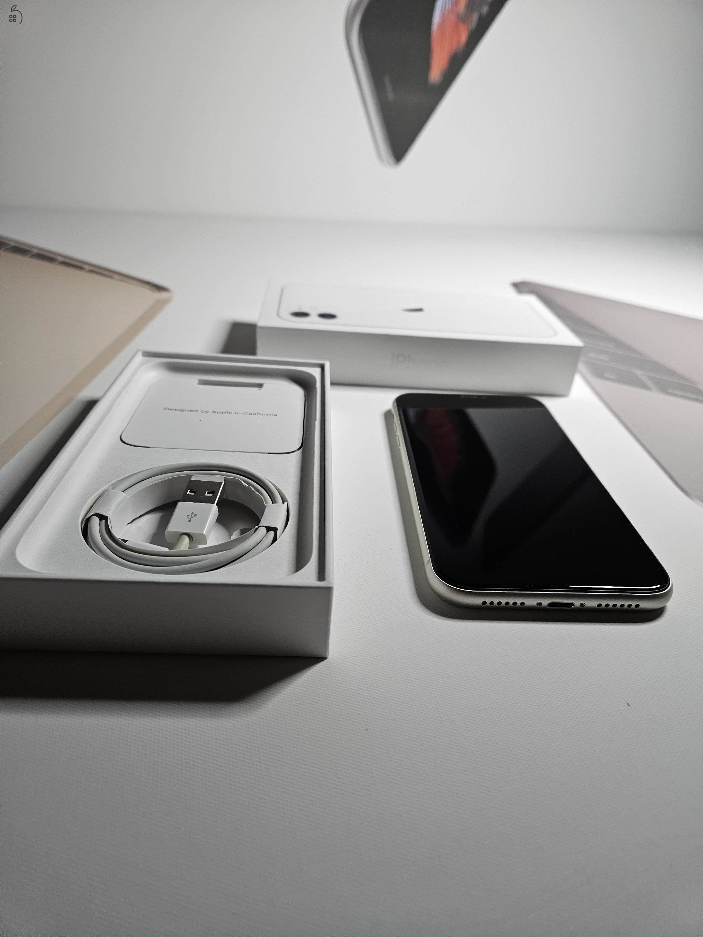 Apple iPhone 11 64Gb Fehér Kártyafüggetlen