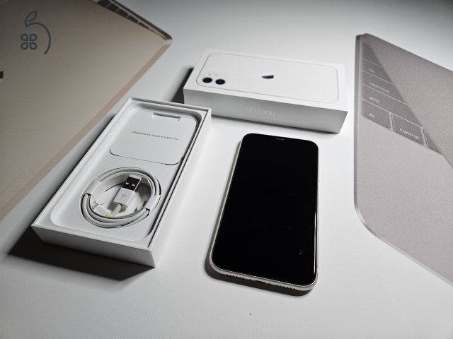 Apple iPhone 11 64Gb Fehér Kártyafüggetlen
