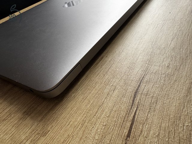 Macbook Air 13 M1 - 512 GB SSD, 8 GB RAM