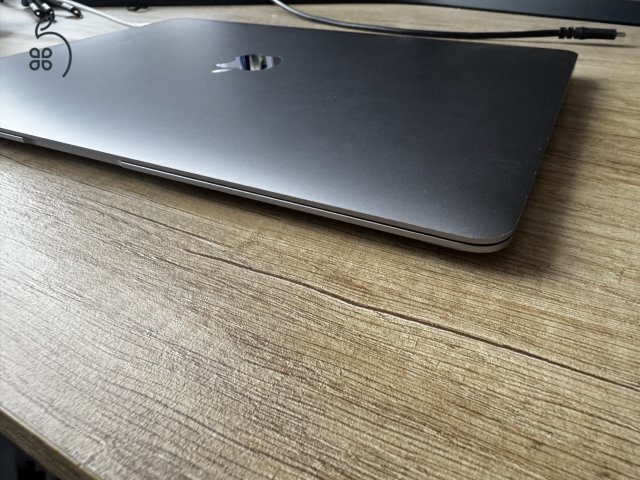 Macbook Air 13 M1 - 512 GB SSD, 8 GB RAM