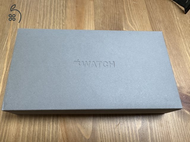 Apple Watch Ultra 2 GPS + Cellular Fekete Titán Tokkal és Sötétzöld szíjjal 2027.09.20.-ig garis