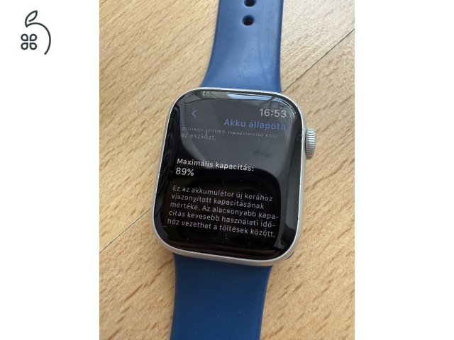Apple Watch Series 8