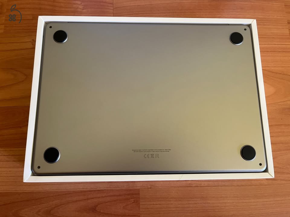 Macbook Air M2 (2022) - 13,6