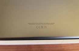 Macbook Air M2 (2022) - 13,6