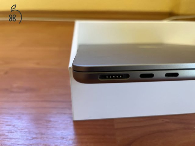Macbook Air M2 (2022) - 13,6
