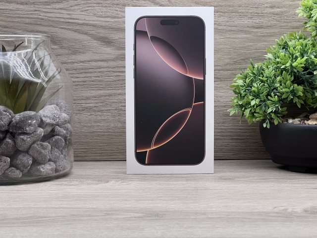 Új, Bontatlan iPhone 16 Pro Max Desert Titanium 256GB 2 ÉV Garanciával Számlával Aksi 100%