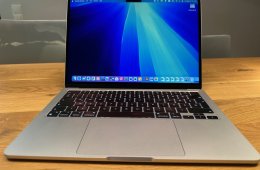 MacBook Air M2 - 16 GB RAM / 500 GB HDD / Magyar billentyüzet