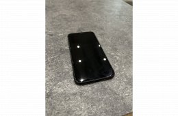Iphone 11 128GB black, karcmentes, kártyafüggetlen