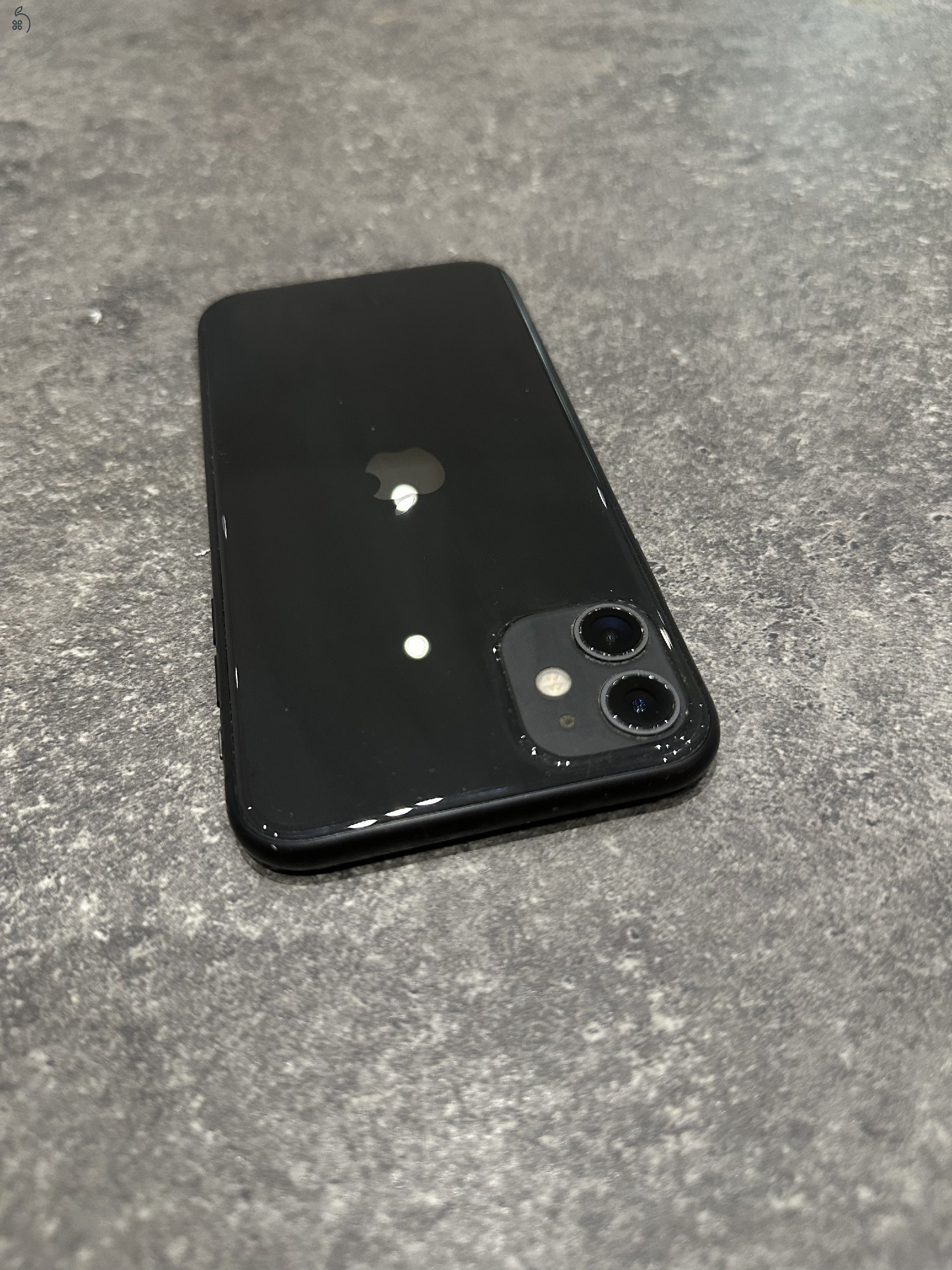Iphone 11 128GB black, karcmentes, kártyafüggetlen