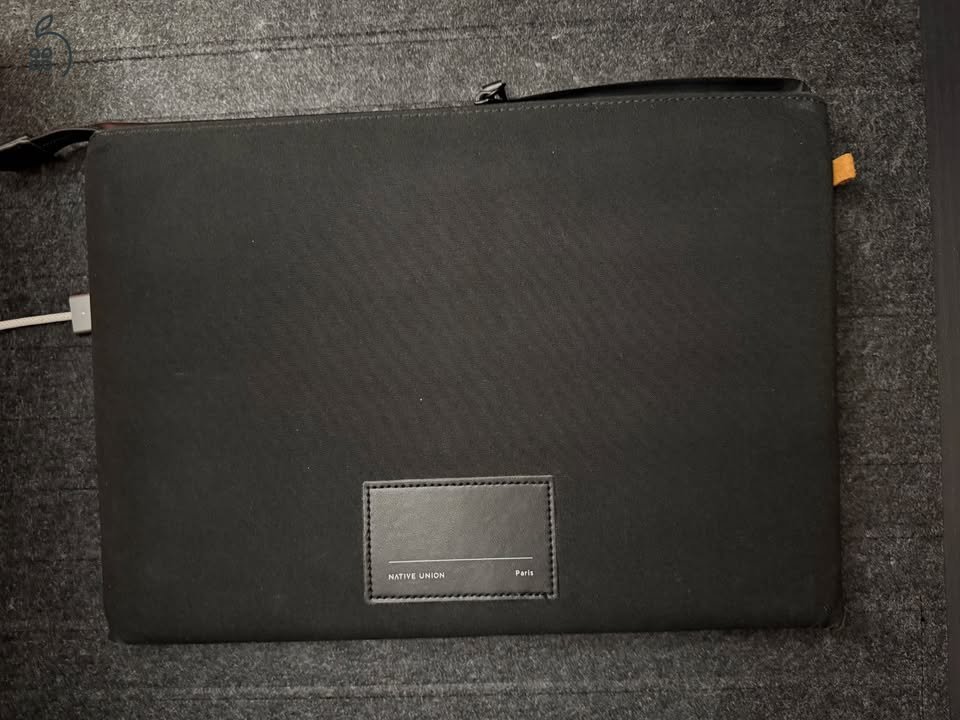 Macbook Air M2, 16gb 1tb tárhely, makulátlan