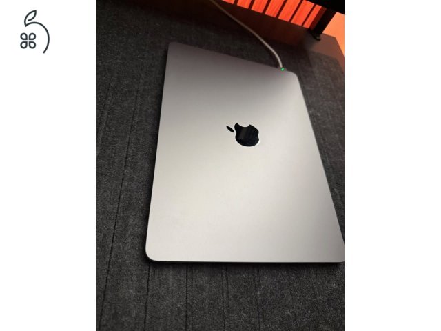Macbook Air M2, 16gb 1tb tárhely, makulátlan