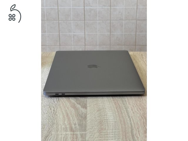 MacBook Pro 16'