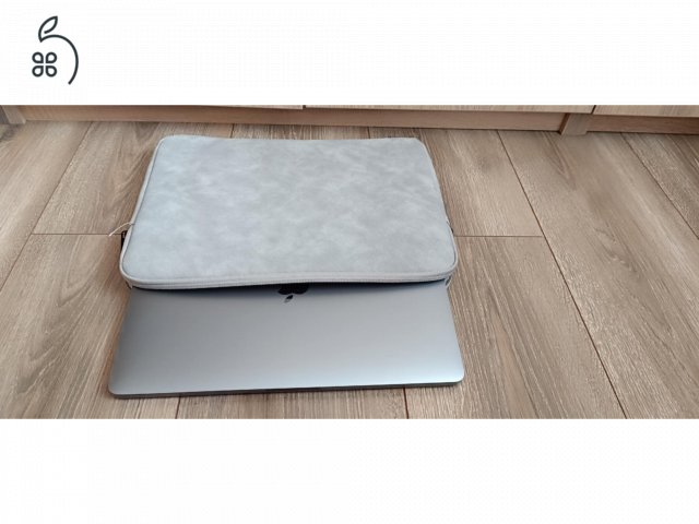 MacBook Pro 13