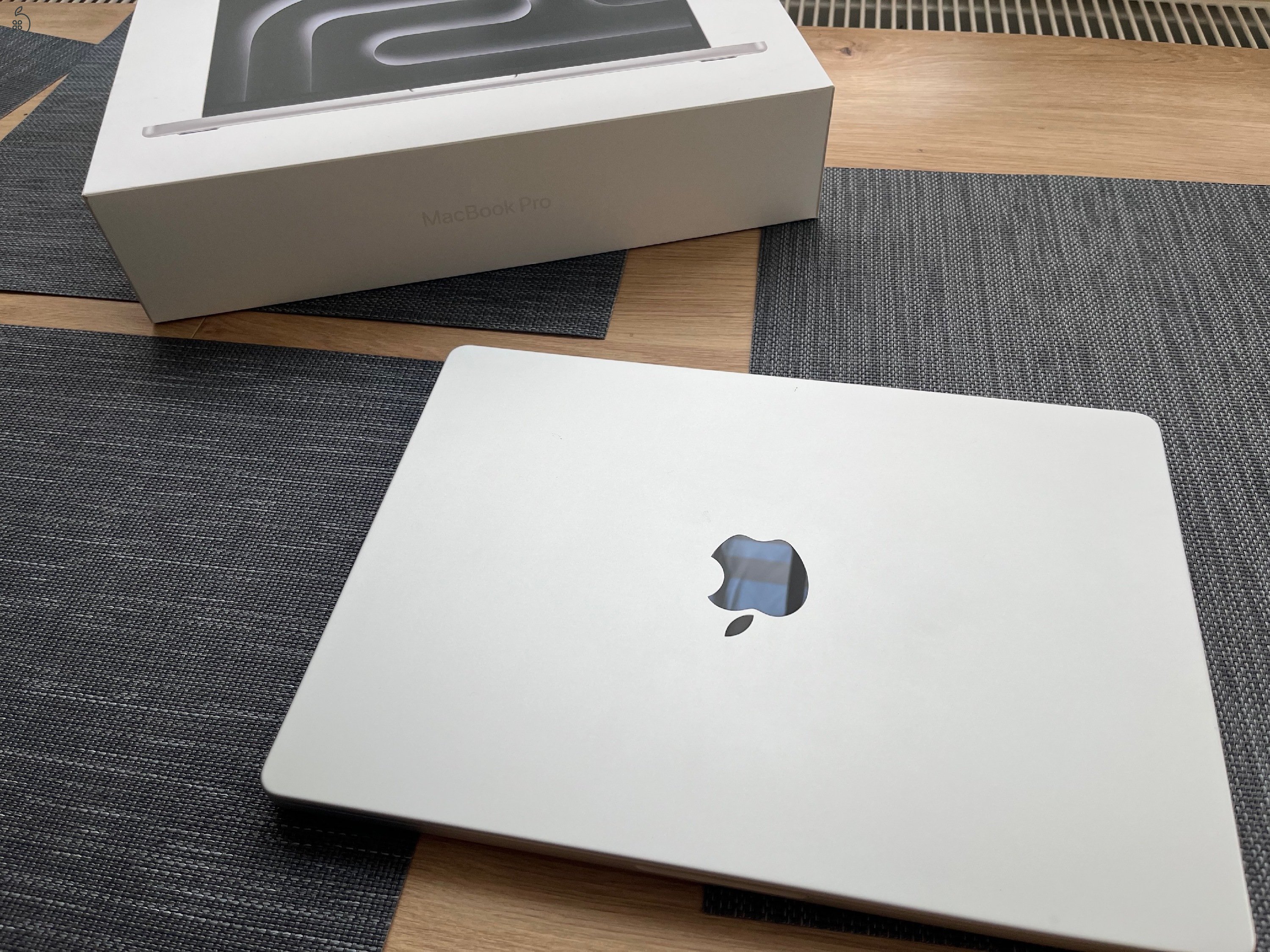 Macbook Pro 14” M3 Pro, 18GB, 1TB SSD [2 ÉV GARANCIA]