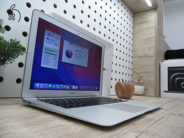 Apple Macbook Air 13 - 2017 2019-es gyártás - Használt, újszerű állapot, minden alkatrésze gyári