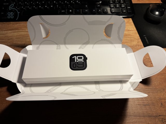 Szinte új Apple Watch Series 10 - 46 mm jet black eladó