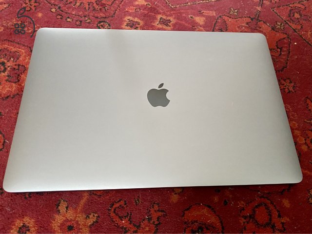 MacBook Pro 2019 16'' (2.6 Ghz i7, 16Gb Ram, 512 Gb SSD, 4Gb Radeon Pro 5300M)