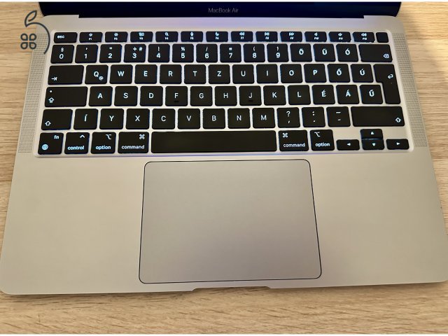 MacBook Air CTO - M1 chip, 16 GB RAM, 512 GB SSD, magyar billentyűzettel