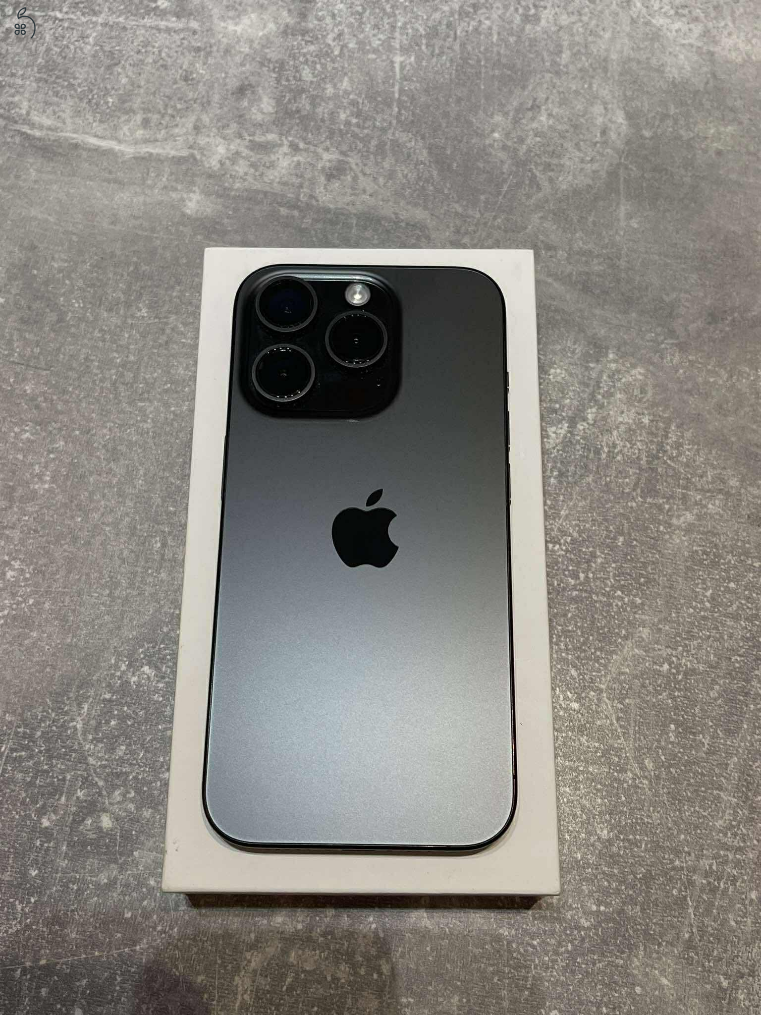 Eladó iPhone 15 Pro – 128 GB – Tökéletes állapotban