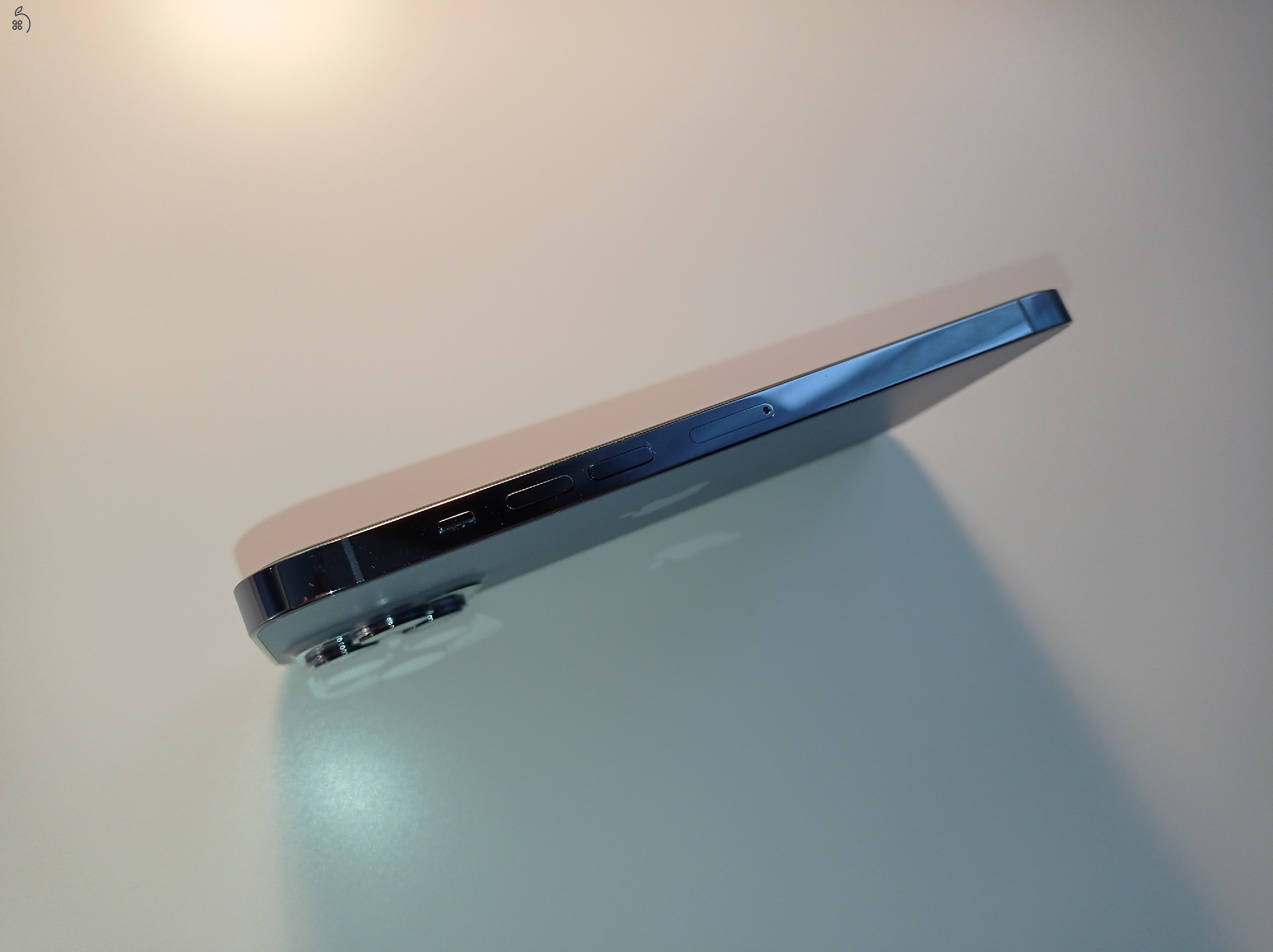 iPhone 13 Pro Max számlával, gyönyörű állapotban