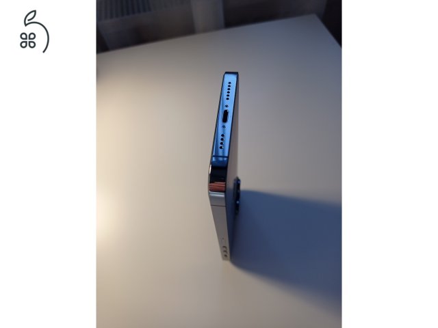 iPhone 13 Pro Max számlával, gyönyörű állapotban
