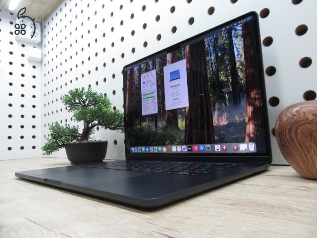 Apple Macbook Air 15 - 2023 - Használt, karcmetes