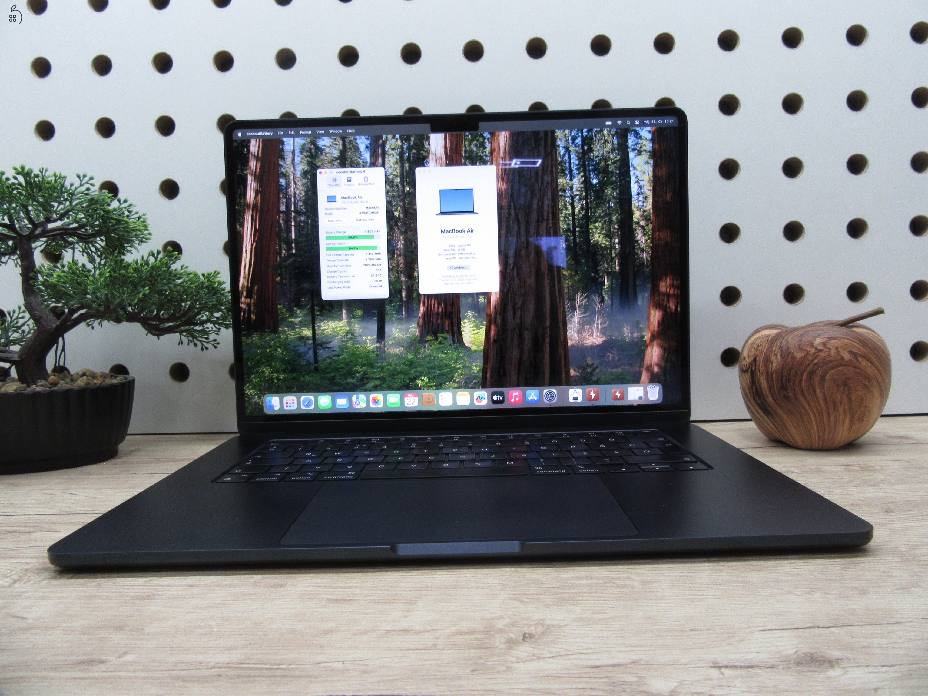 Apple Macbook Air 15 - 2023 - Használt, karcmetes