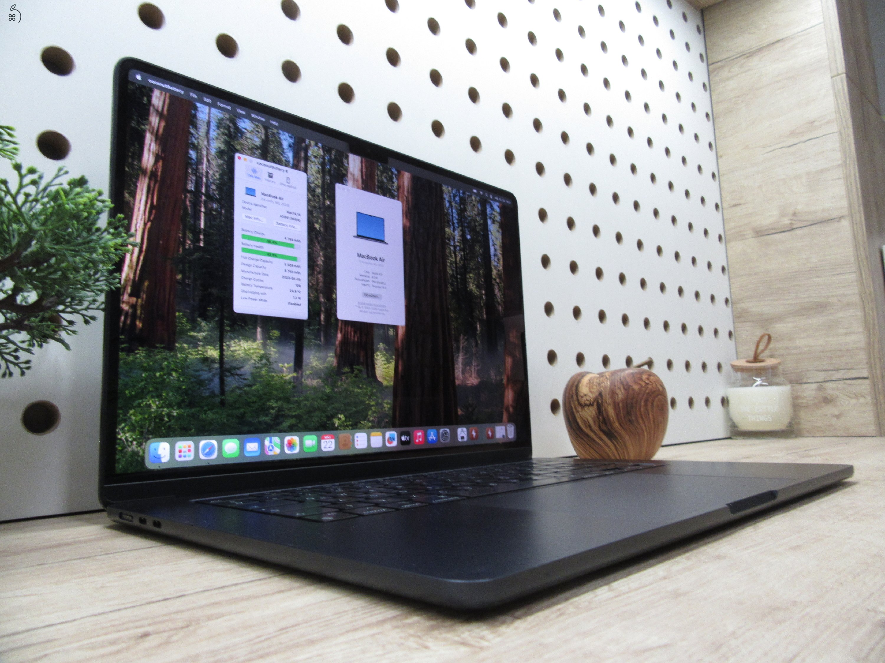 Apple Macbook Air 15 - 2023 - Használt, karcmetes