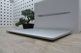 Apple Macbook Air 13 - 2020 - Használt, újszerű állapot - 16 Gb RAM!!